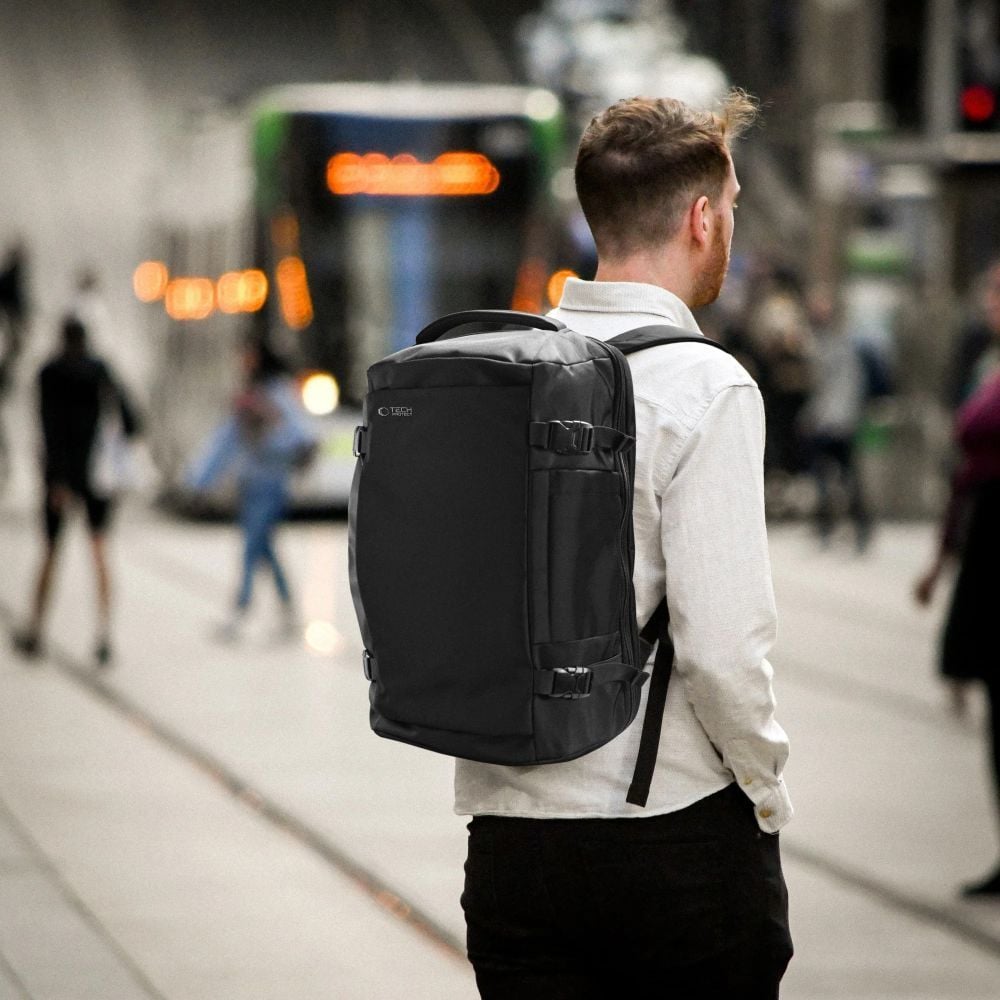 Tech-Protect Defender S40 reppu Ryanairille ja Wizzarille, 20L kannettava tietokone - musta