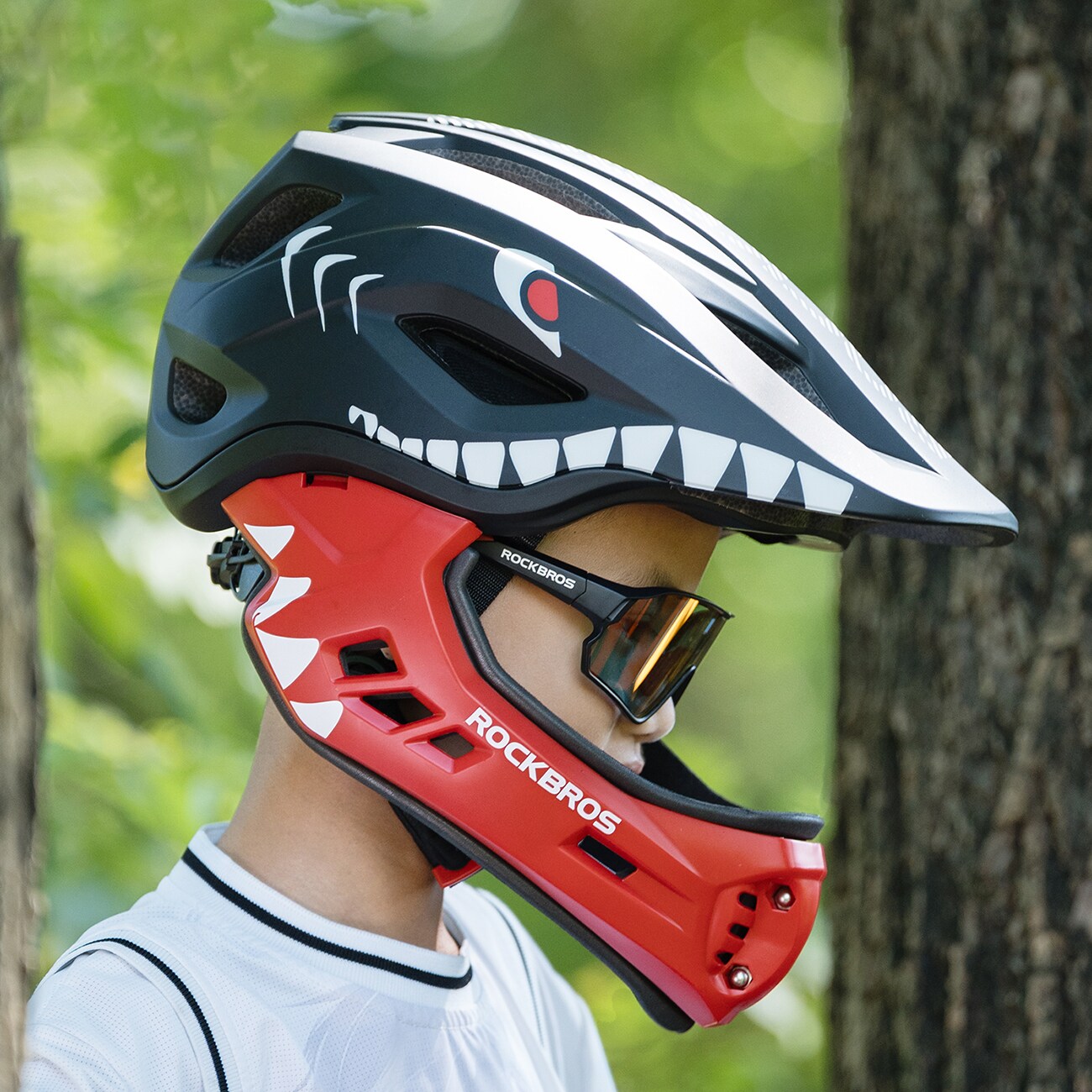Rockbros TT-32005 Shark Lasten pyöräilykypärä irrotettavalla leualla Koko M (54-58) - Musta