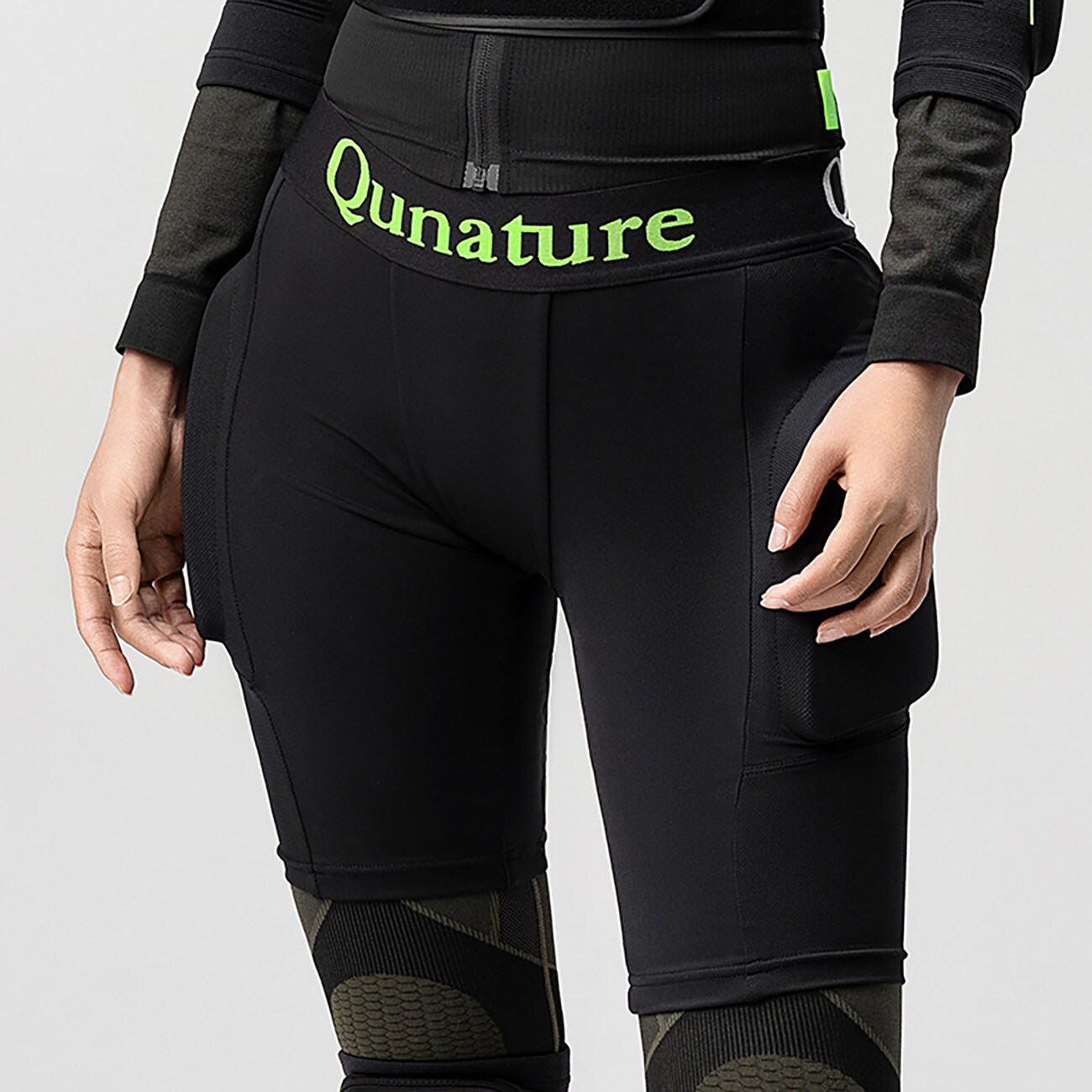 Qunature Ski Hip Protectors - Basic XL Sukset Lumilauta Luistimet - Musta