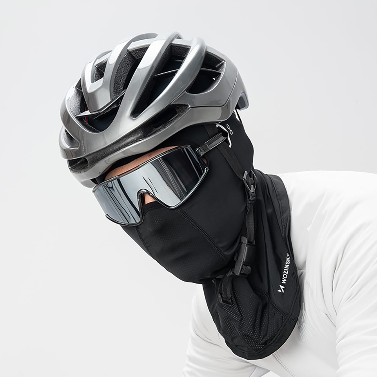 Wozinsky WKM-02B Musta Balaclava kasvonaamari Moottoripyöräilyyn & Polkupyöräilyyn, lasien reiillä