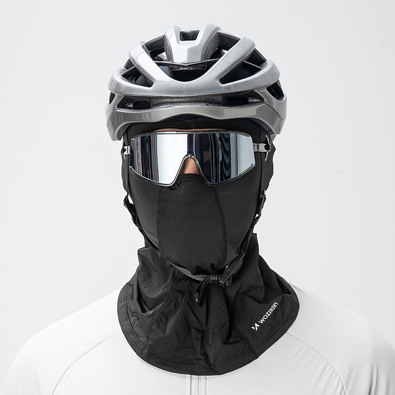 Wozinsky WKM-02B Musta Balaclava kasvonaamari Moottoripyöräilyyn & Polkupyöräilyyn, lasien reiillä