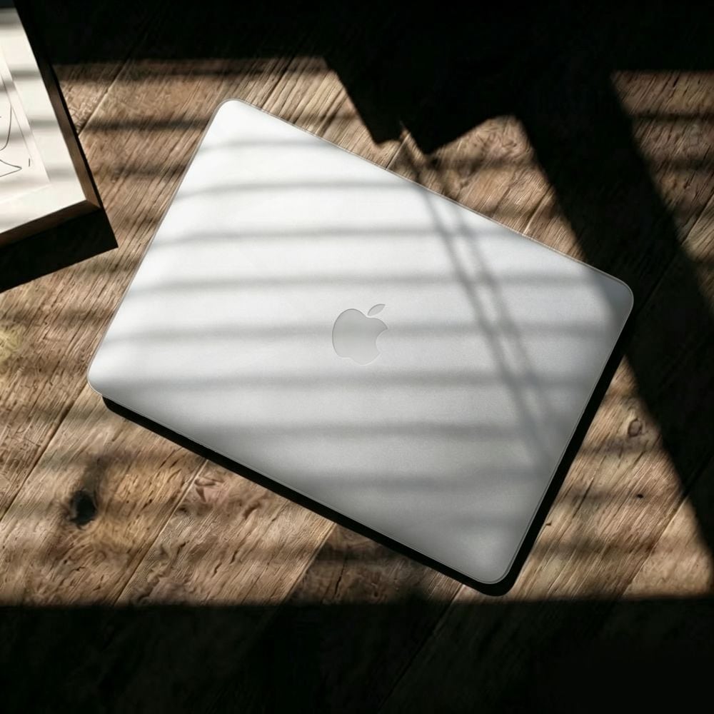 Tech-Protect Softshell kotelo MacBook Air 15" 2023 / 2024 / 2025 / 2026 - läpinäkyvä