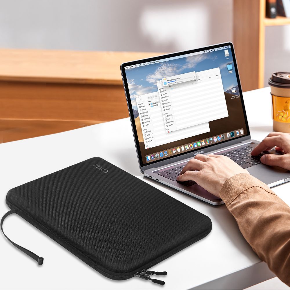 Tech-Protect Hardpouch -kannettavan suojakotelo 13–14 – musta