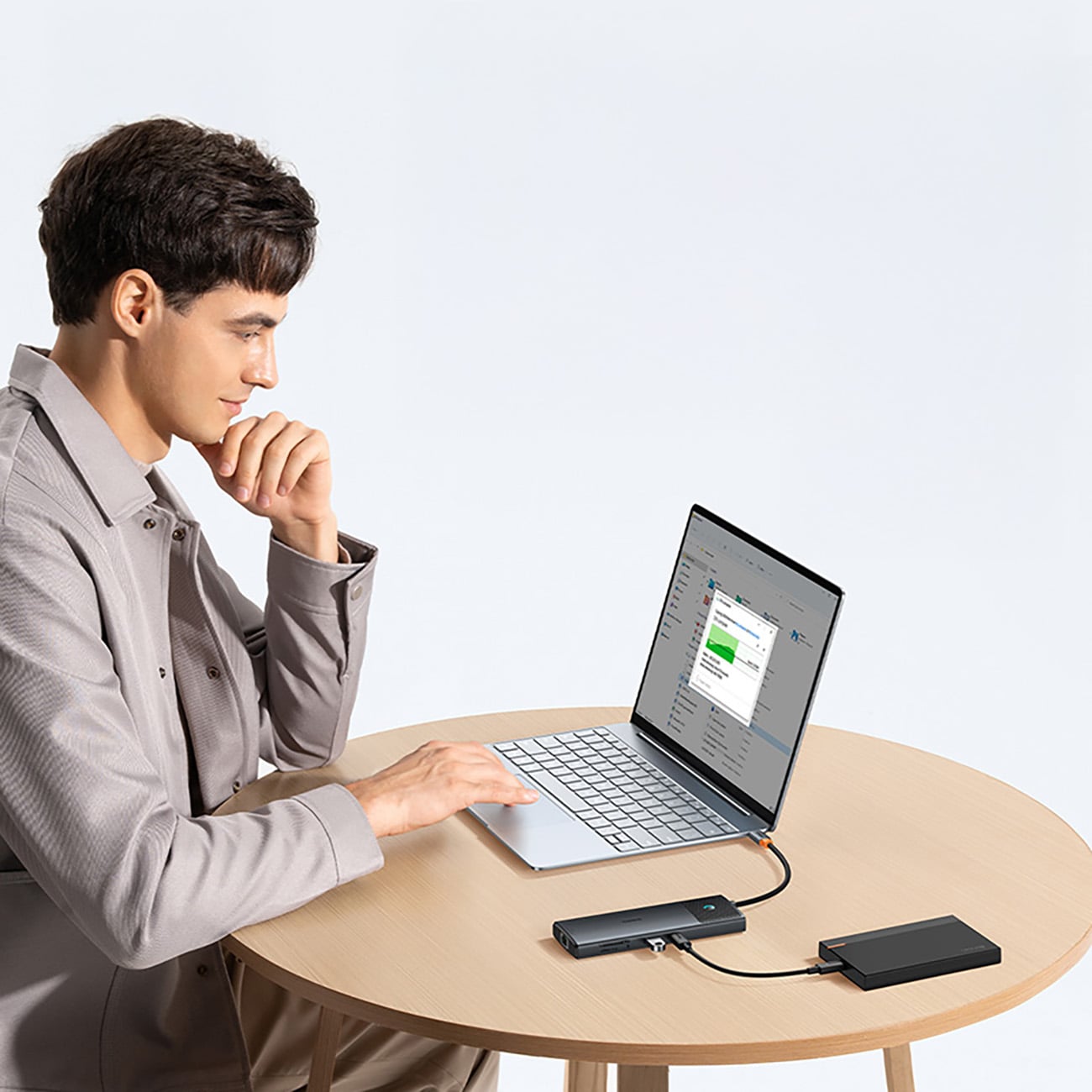 Baseus Metal Gleam II 10-in-1 HDMI/USB-A/USB-C/RJ45/SD/TF-jakaja – harmaa