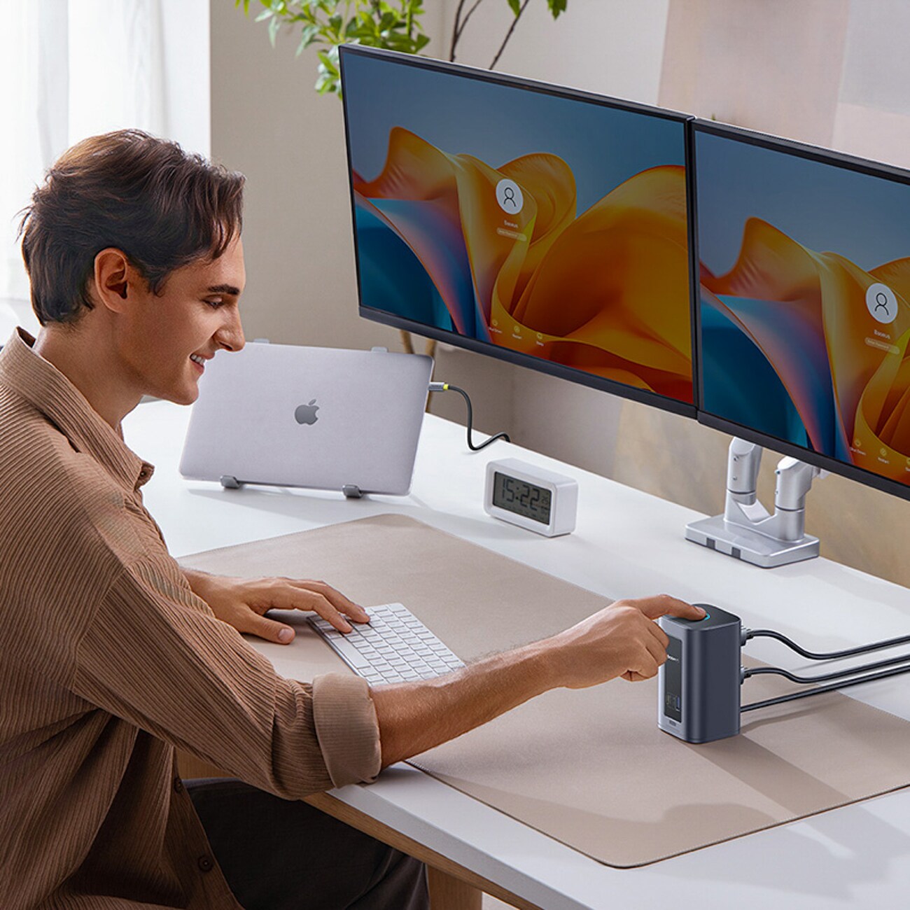 Baseus Nomos NU1 Air Spacemate 12-in-1 -telakointiasema – harmaa