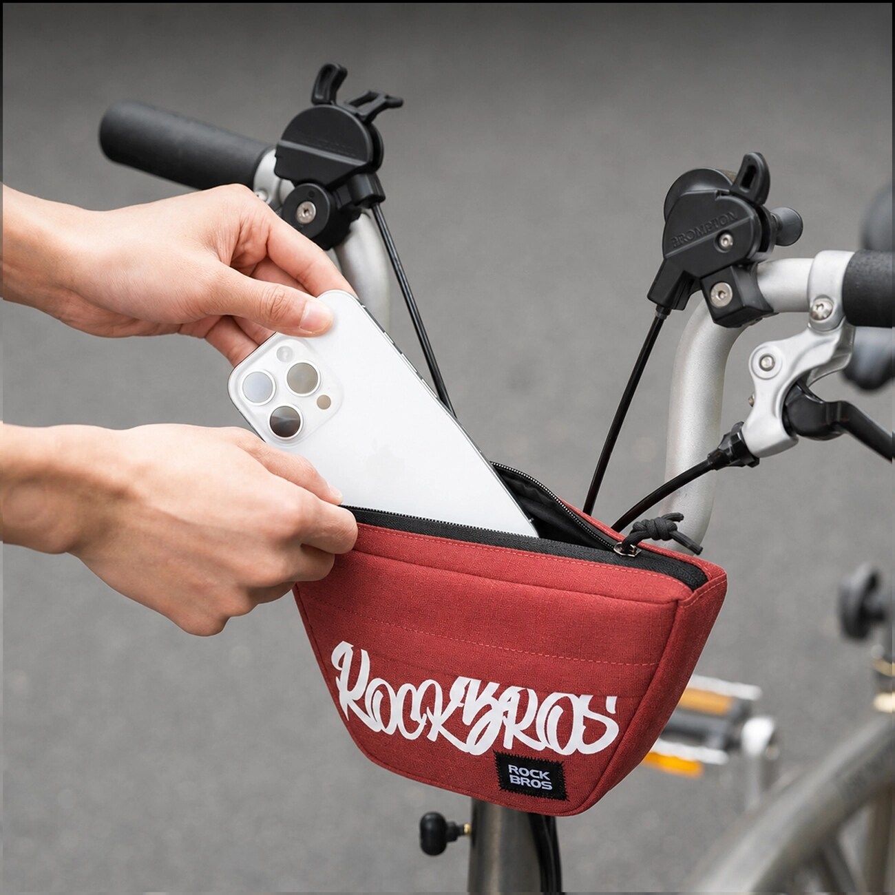 Rockbros G011 Flash Journey -pyörälaukku trapetsimalliselle ohjaustangolle, 0,7 l – punainen