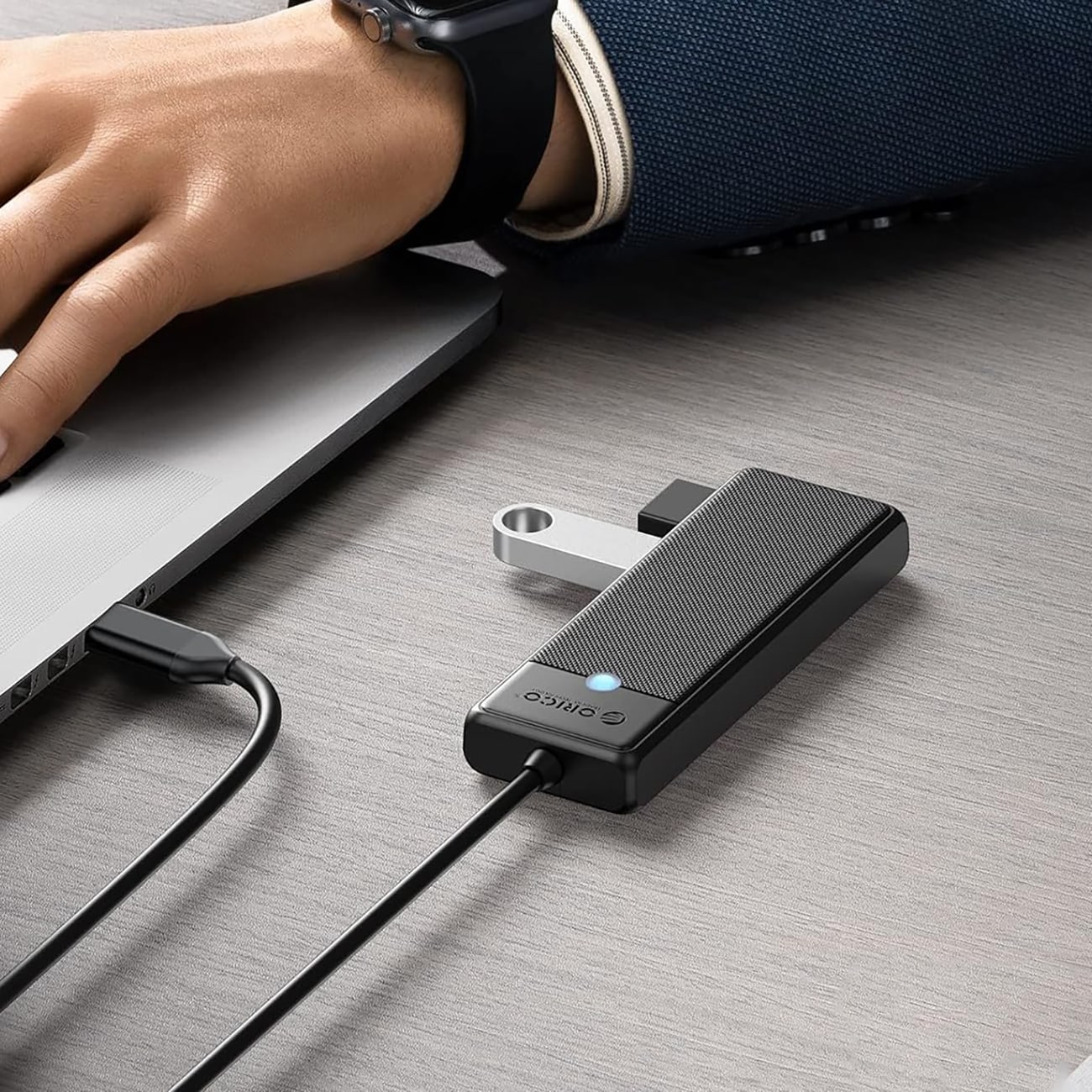 Orico PAPW4A-C3 USB-jakaja, 4 porttia, 4 x USB-A 3.0, 0,15 m – musta