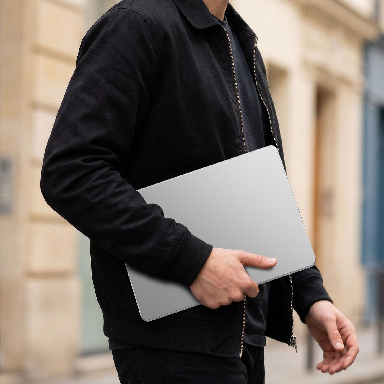AmazingThing Titan -kovakotelo MacBook Air M5 15" - Läpinäkyvä