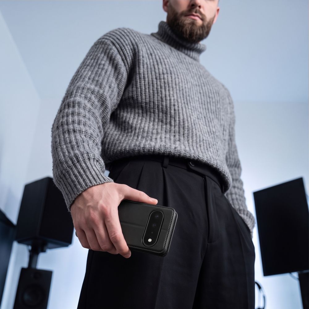 Tech-Protect -lompakkokotelo Google Pixel 11 / 11 Pro - Matti musta