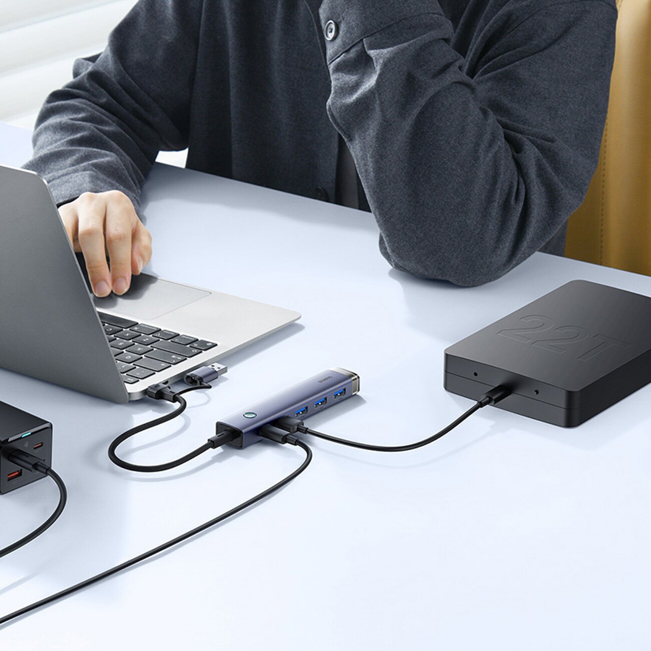 Baseus UltraJoy -sarjan USB-A/USB-C-jakaja, 4 x USB-A 3.0, 1 x USB-C 5 V – harmaa