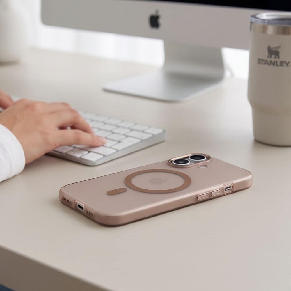 Tech-Protect MagZero MagSafe -suojakotelo iPhone 17:lle – beige-ruskea, matta