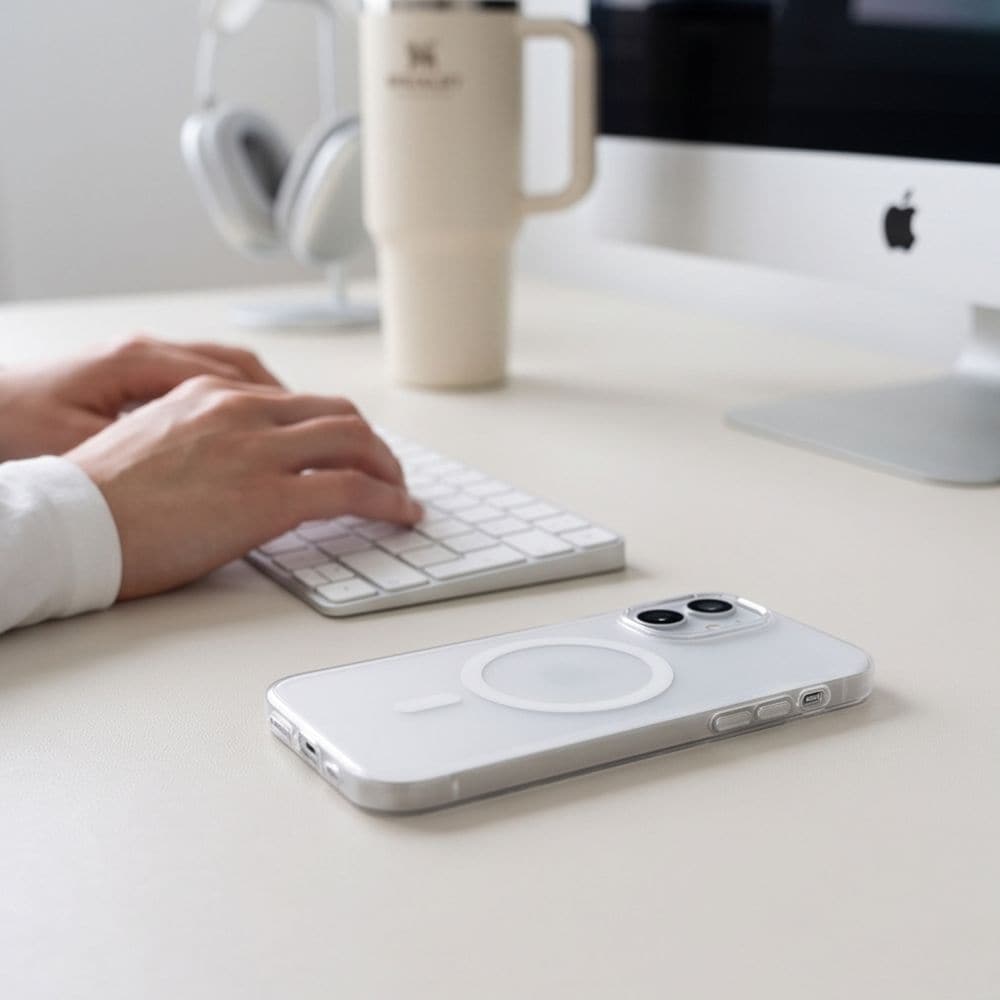 Tech-Protect MagZero MagSafe -kotelo iPhone 17:lle – mattavalkoinen