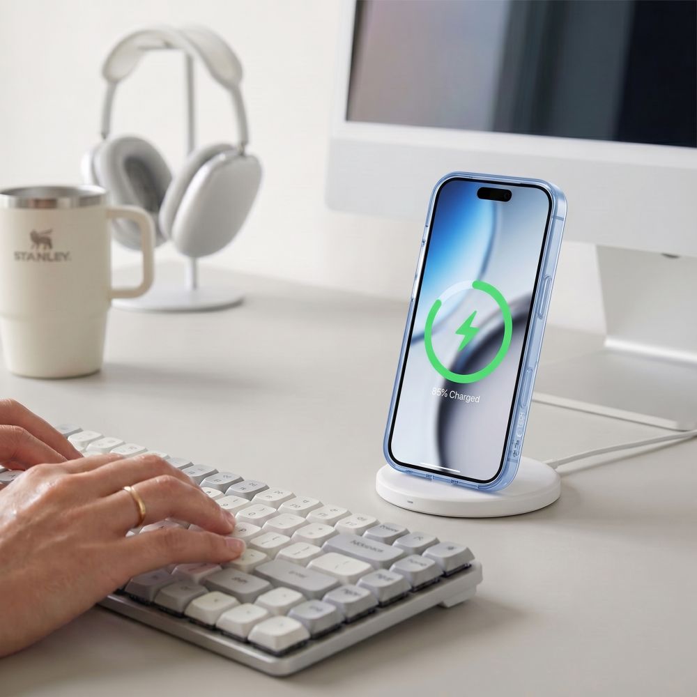 Tech-Protect MagPeak MagSafe CC -suojakotelo iPhone 18 Pro / 17 Pro:lle – kirkas